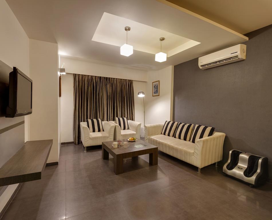 Citrus Hotel Kolhapur Εξωτερικό φωτογραφία