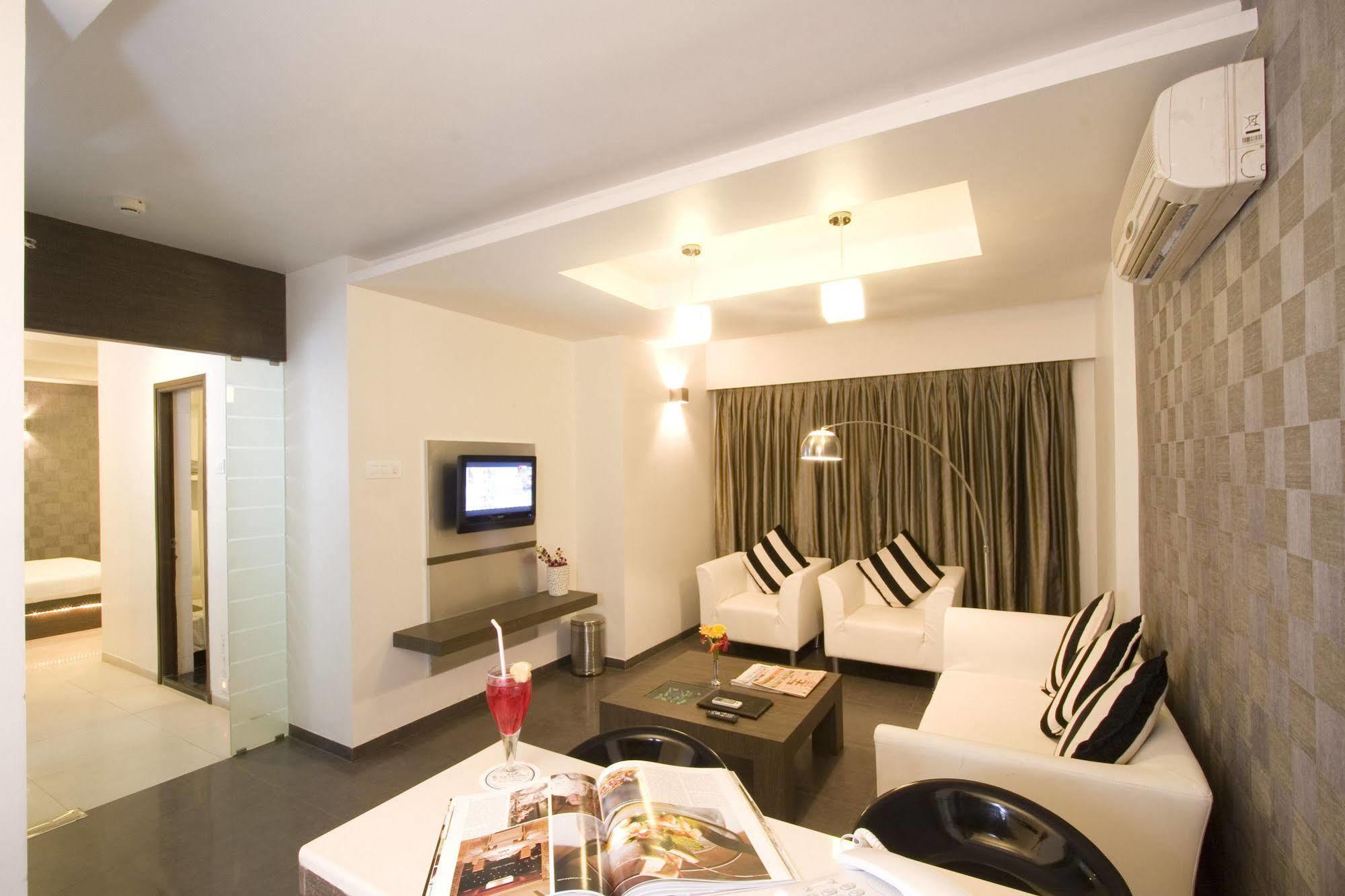 Citrus Hotel Kolhapur Εξωτερικό φωτογραφία